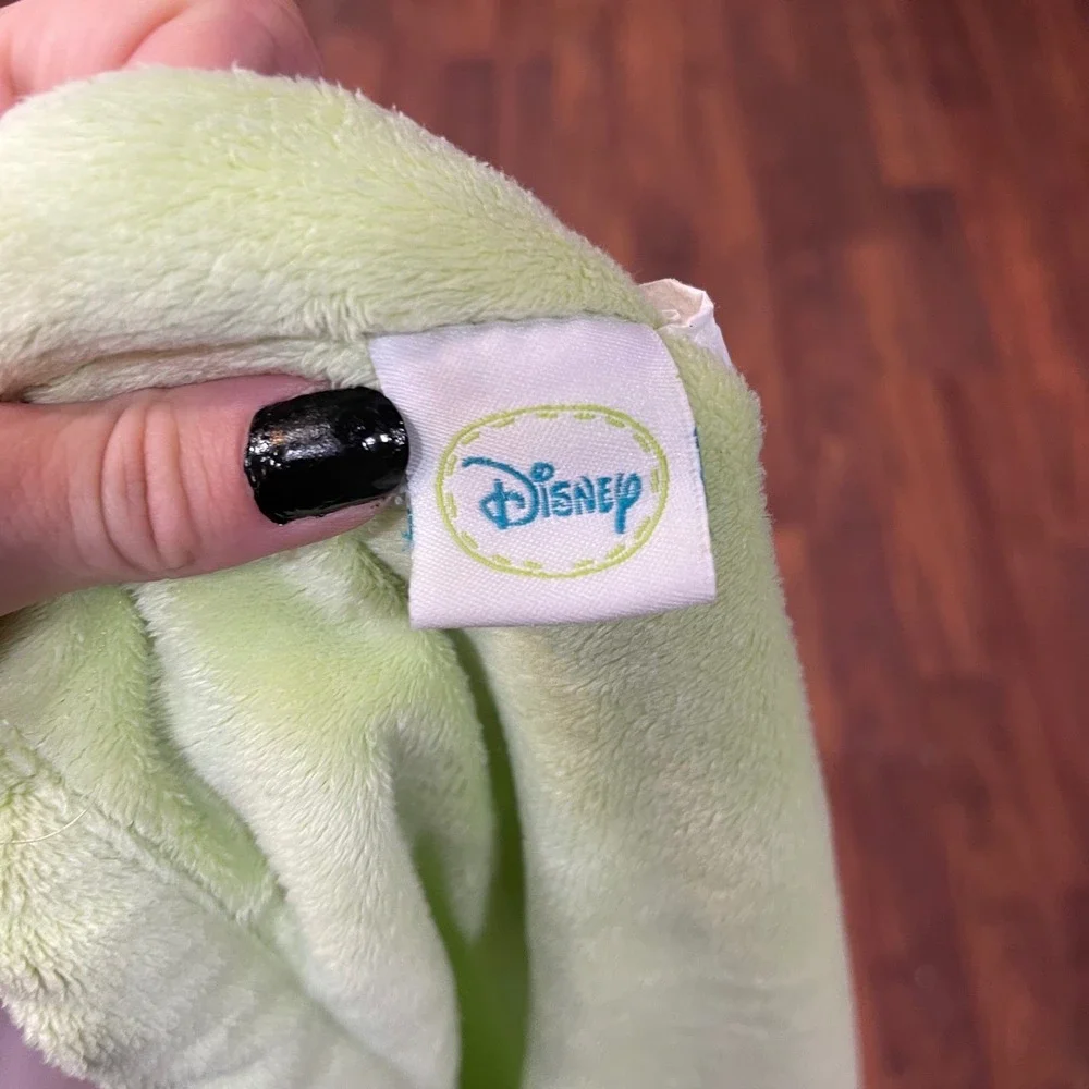 Disney Embroidered‎ Winnie The Pooh Baby Blanket Green Fleece Soft Crib Dot